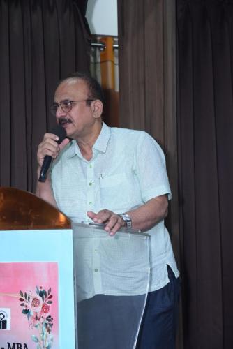 Shri-Arvind-Khare-Executive-member-of-management-addressing-students-