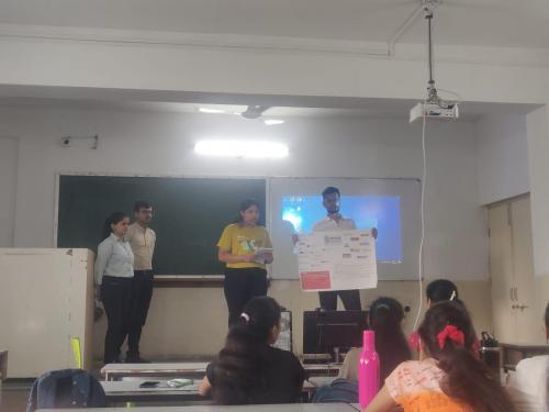 Students-group-presenting-the-idea-behind-the-collage