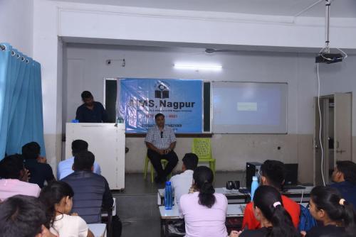 session-on-Career-Opportunities-by-Mr.-Saurabh-Mohta-President-Vidarbha-Management-Association